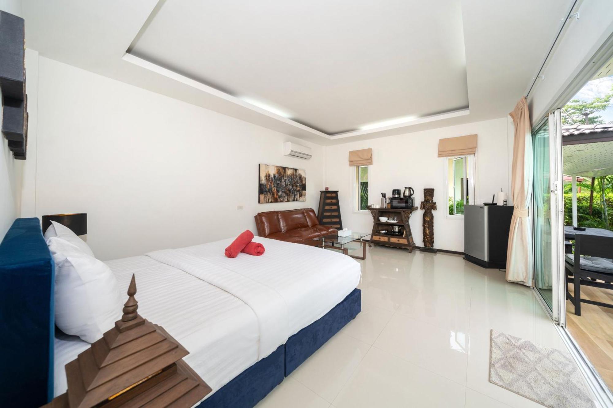 Oxavia Garden Oasis In Nai Harn - Your Private Tropical Garden With 3 Cabins And Jacuzzi Rawai Экстерьер фото